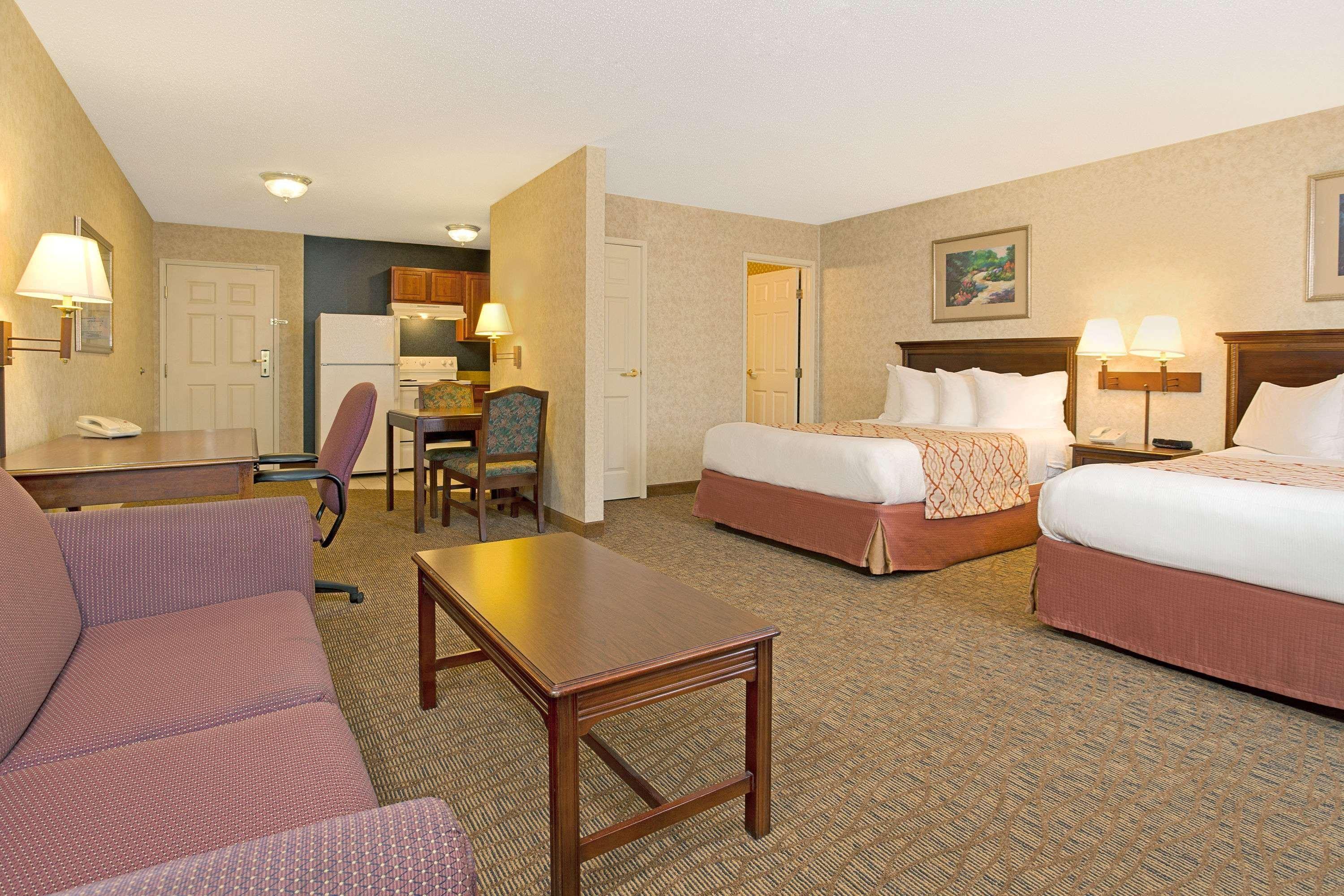 Hawthorn Suites By Wyndham Cincinnati/Шаронвілл Екстер'єр фото