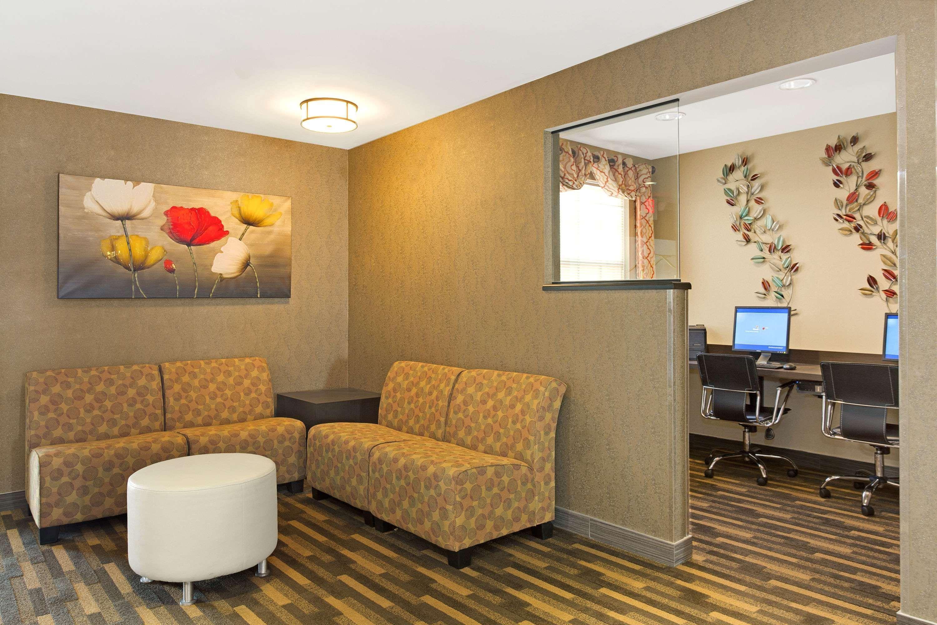 Hawthorn Suites By Wyndham Cincinnati/Шаронвілл Екстер'єр фото