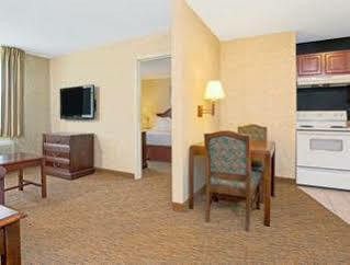 Hawthorn Suites By Wyndham Cincinnati/Шаронвілл Екстер'єр фото